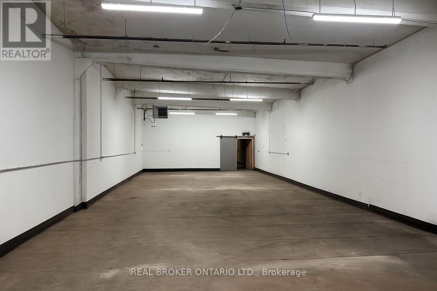 Mezzanine 3 - 4256 Carroll Avenue, Niagara Falls, Ontario  L2E 7J2 - Photo 3 - X12723048