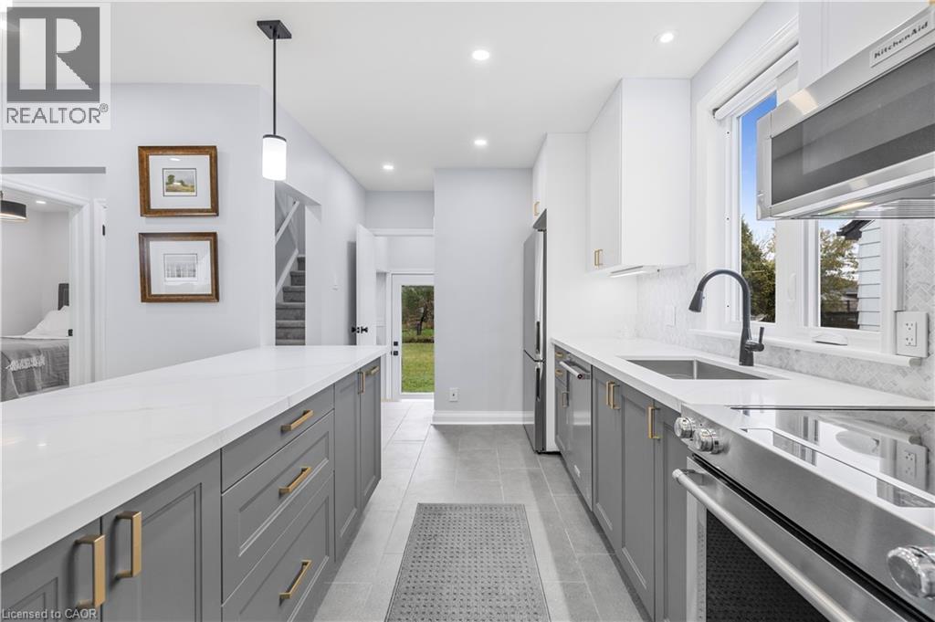 9 Admiral Road, St. Catharines, Ontario  L2P 1G4 - Photo 17 - 40800268