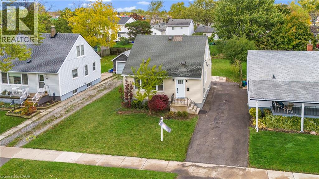 9 Admiral Road, St. Catharines, Ontario  L2P 1G4 - Photo 3 - 40800268