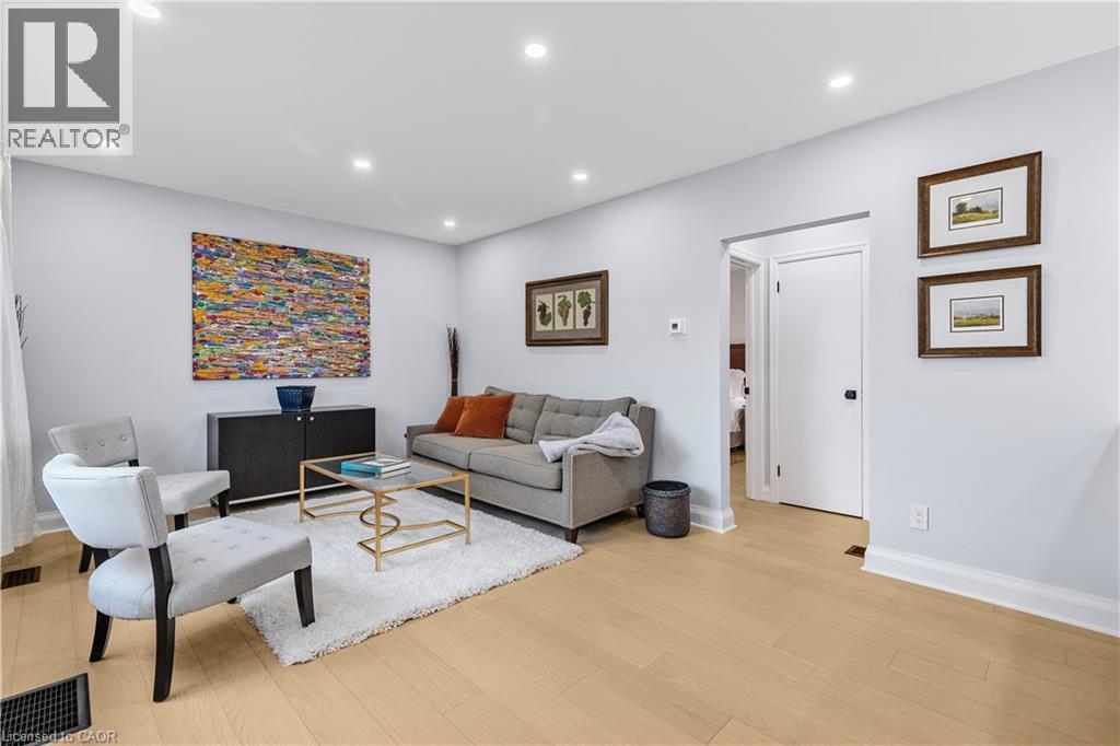 9 Admiral Road, St. Catharines, Ontario  L2P 1G4 - Photo 9 - 40800268