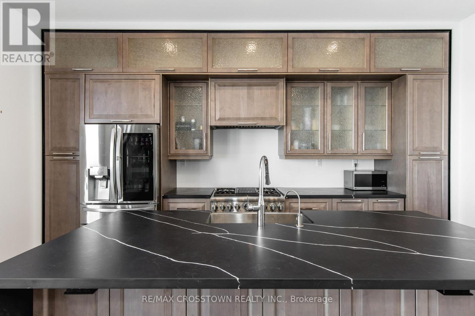 178 Moores Beach Road, Georgina, Ontario  L0E 1N0 - Photo 7 - N12591104