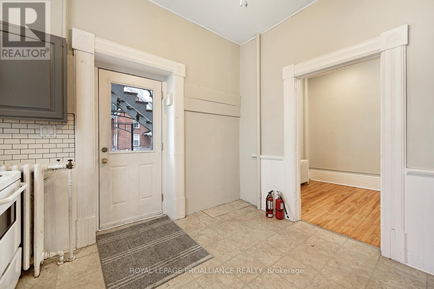 1 - 1-42 King Street E, Brockville, Ontario K6V 1B1 - Photo 17 - X12723066