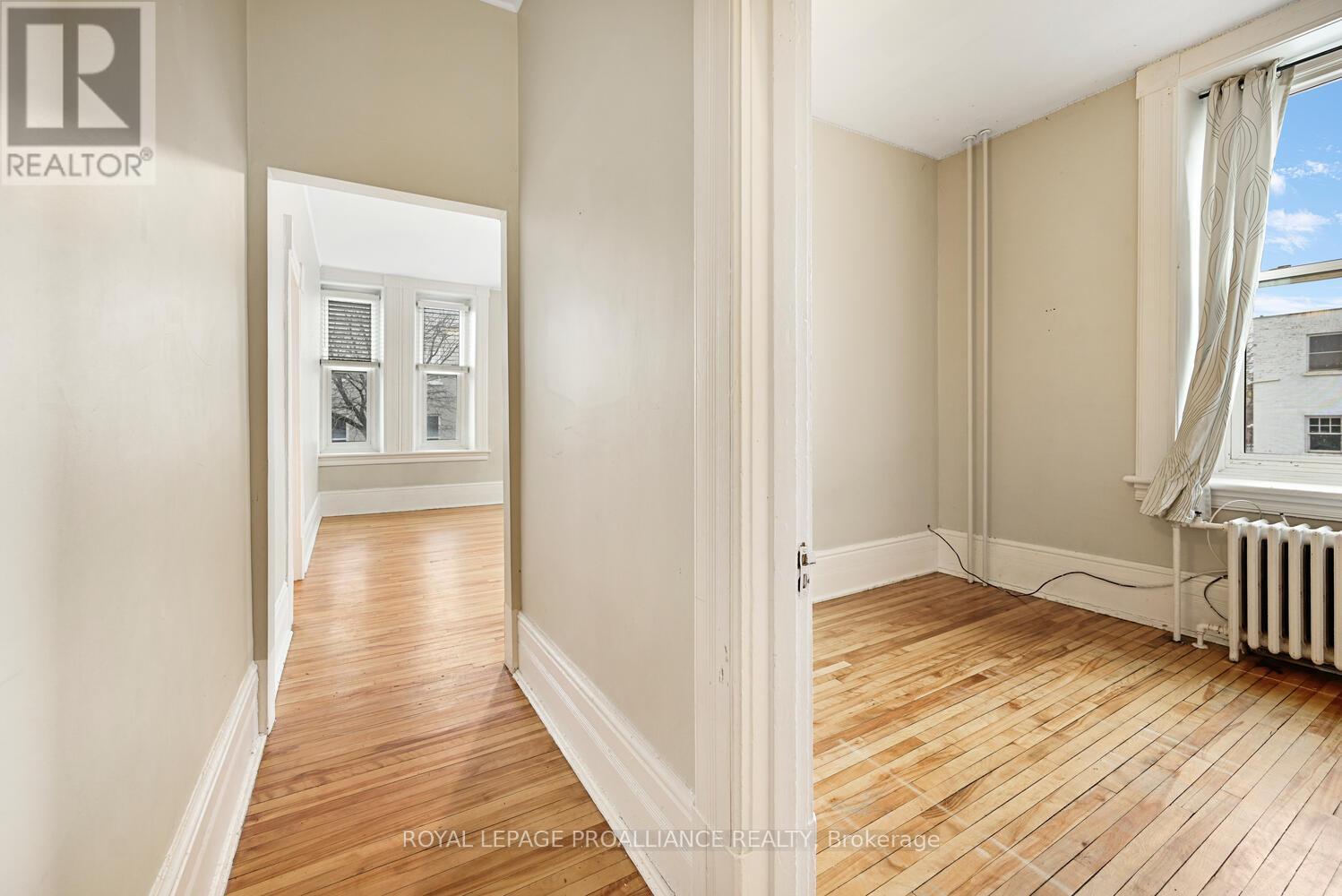 1 - 1-42 King Street E, Brockville, Ontario K6V 1B1 - Photo 5 - X12723066