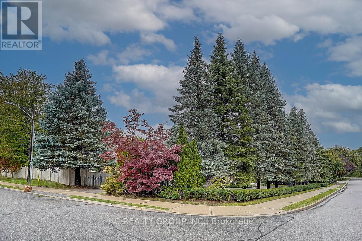 193 The Bridle Path, Toronto, Ontario  M3C 2P4 - Photo 4 - C12723084