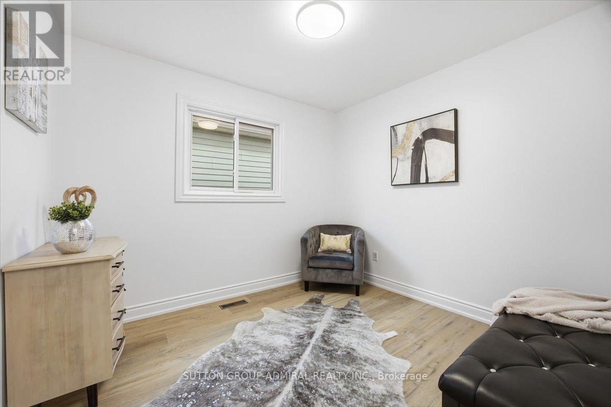 137 Chelwood Drive, Vaughan, Ontario  L4J 7C6 - Photo 18 - N12723072