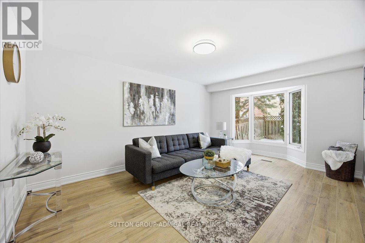 137 Chelwood Drive, Vaughan, Ontario  L4J 7C6 - Photo 6 - N12723072