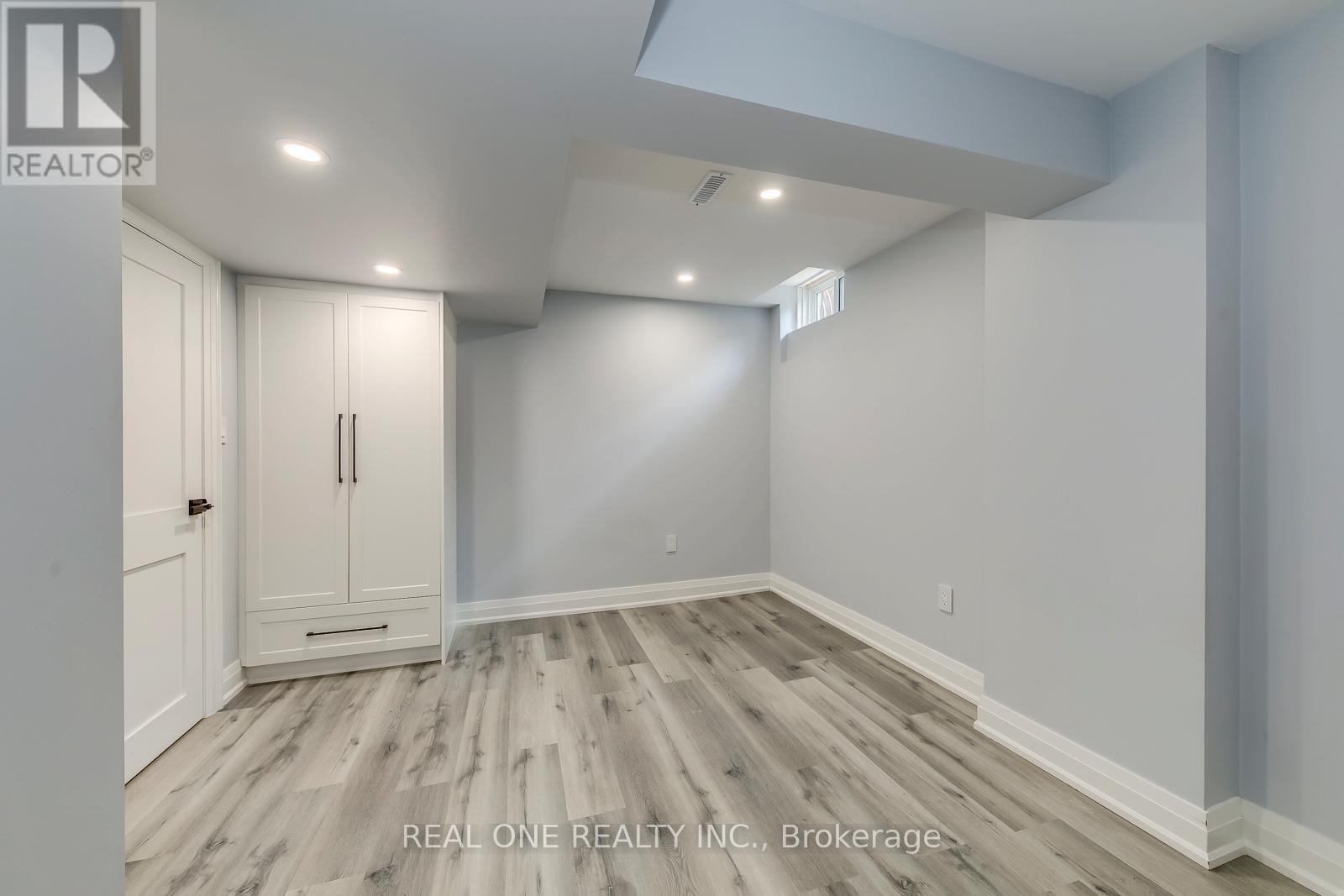 6150 Duford Drive, Mississauga, Ontario  L5V 1A6 - Photo 15 - W12723076