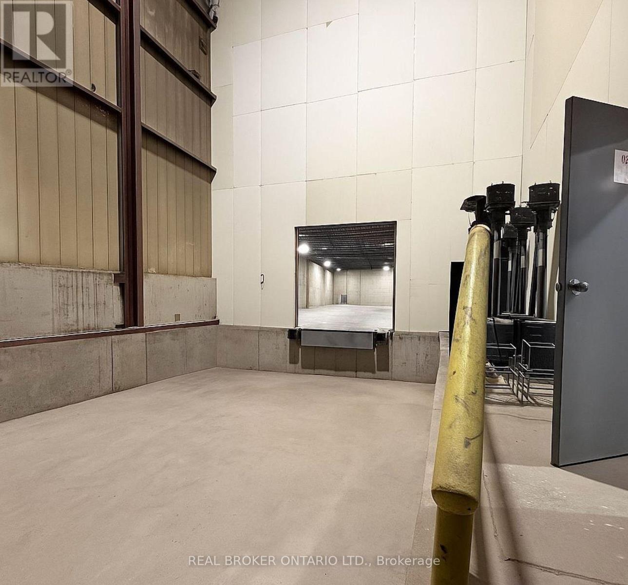 11 - 4256 Carroll Avenue, Niagara Falls, Ontario  L2E 7J2 - Photo 8 - X12723070