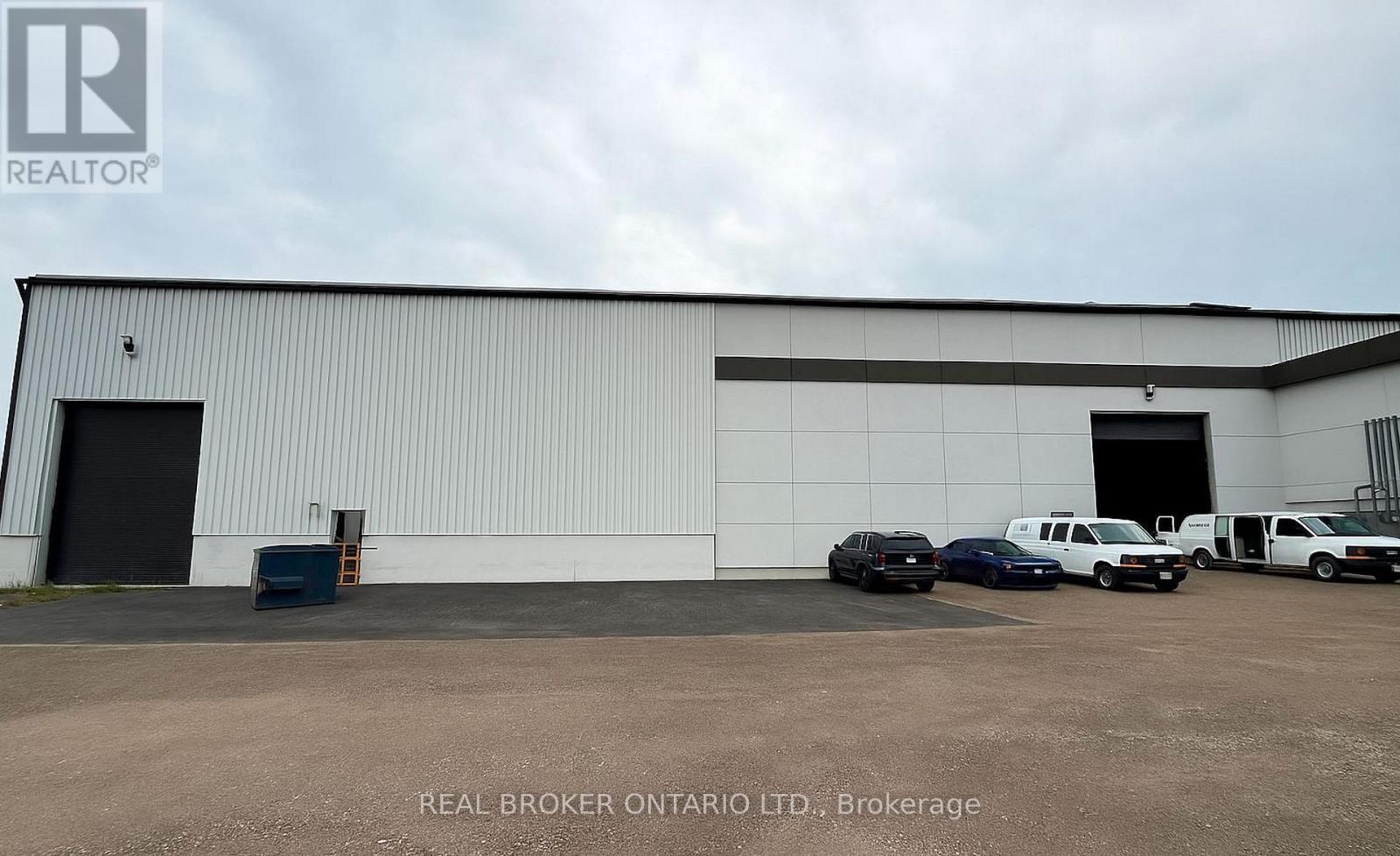 11&4 - 4256 Carroll Avenue, Niagara Falls, Ontario  L2E 7J2 - Photo 2 - X12723088