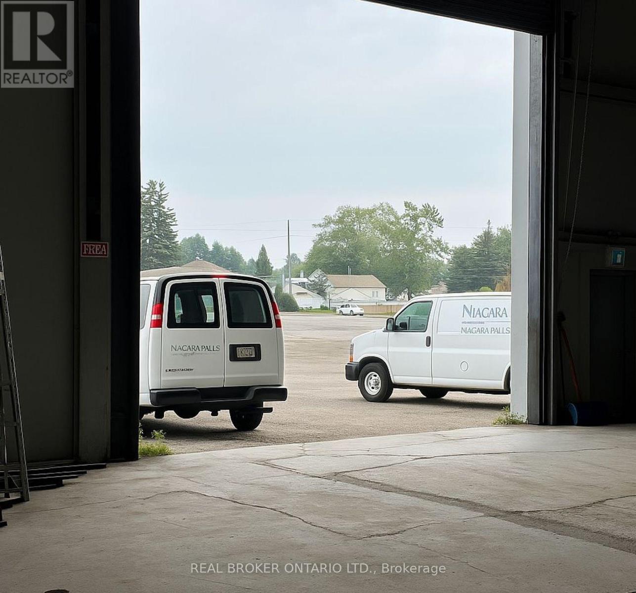 11&4 - 4256 Carroll Avenue, Niagara Falls, Ontario  L2E 7J2 - Photo 3 - X12723088