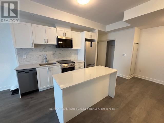 1201 - 705 DAVIS DRIVE, Newmarket, Ontario