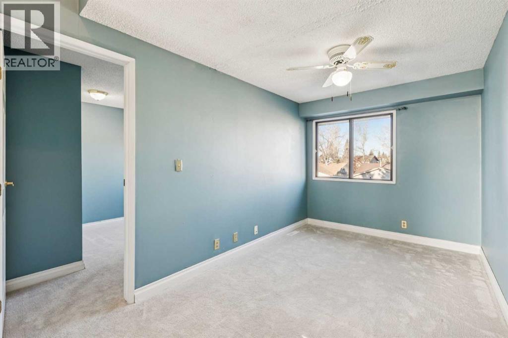 308 Woodvale Crescent Sw, Calgary, Alberta  T2W 3P3 - Photo 19 - A2280162