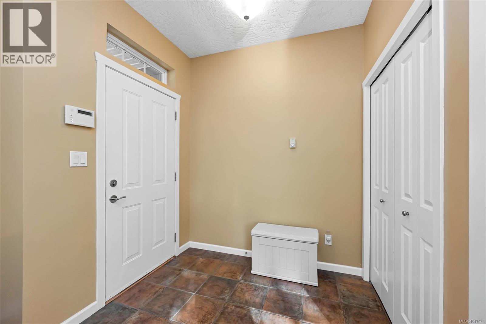 6479 Cedarview Pl, Sooke, British Columbia  V9Z 0Y5 - Photo 7 - 1017628