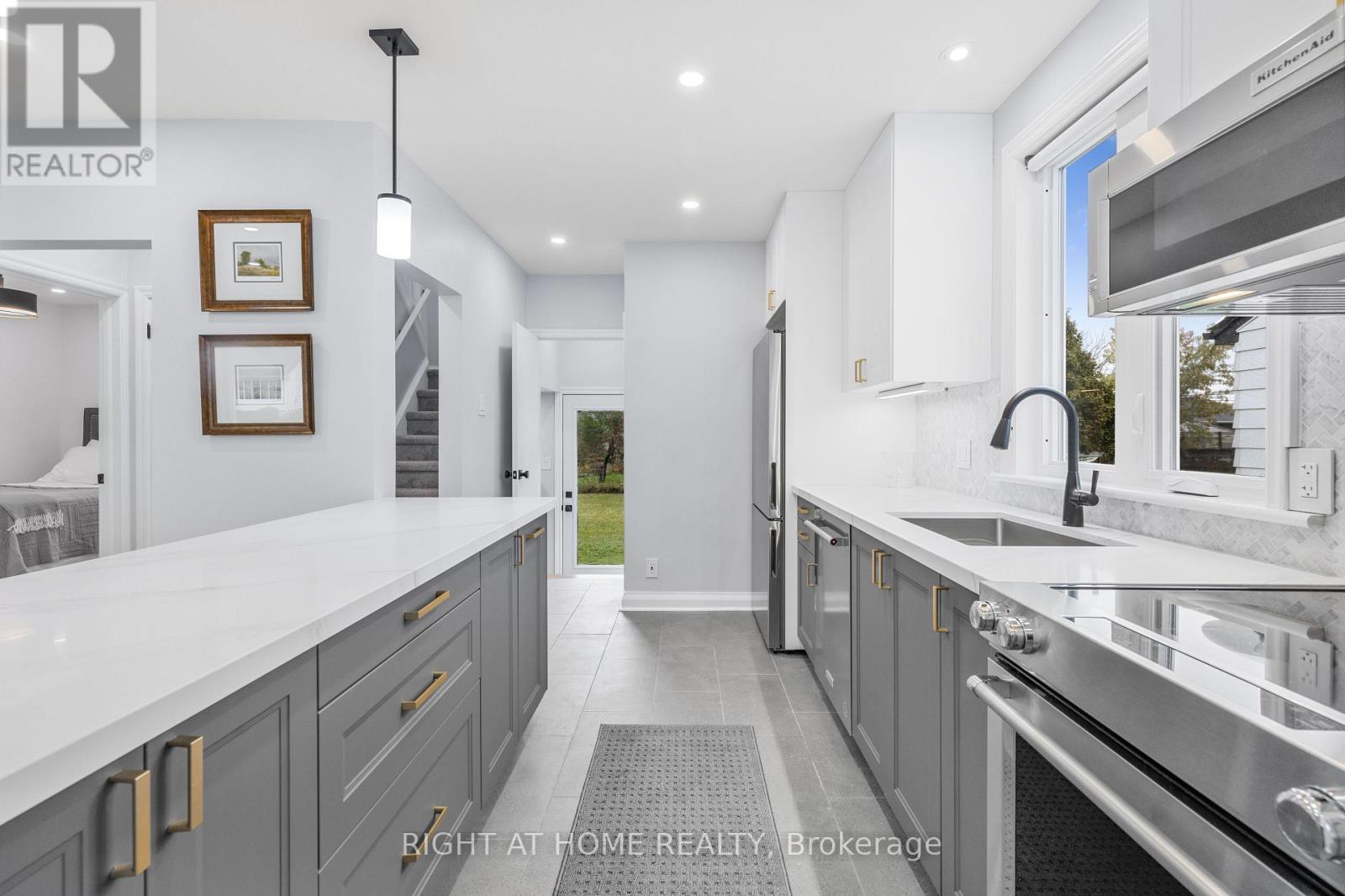 9 Admiral Road, St. Catharines, Ontario  L2P 1G4 - Photo 19 - X12723098