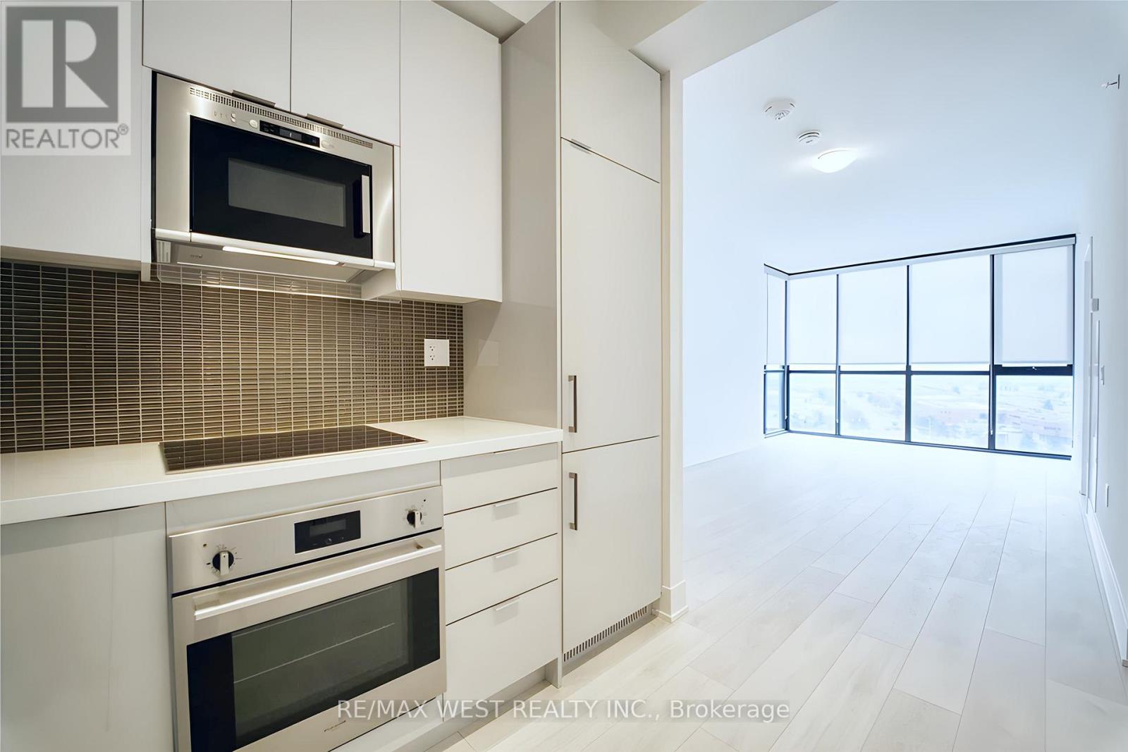 909 - 2908 Highway 7 Road, Vaughan, Ontario  L4K 0K5 - Photo 4 - N12713902