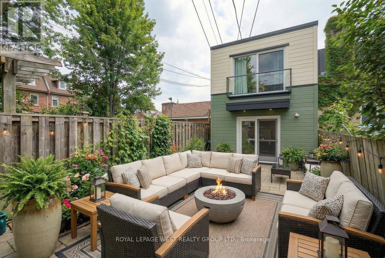 25 Westmoreland Avenue, Toronto, Ontario  M6H 2Z6 - Photo 49 - W12723020