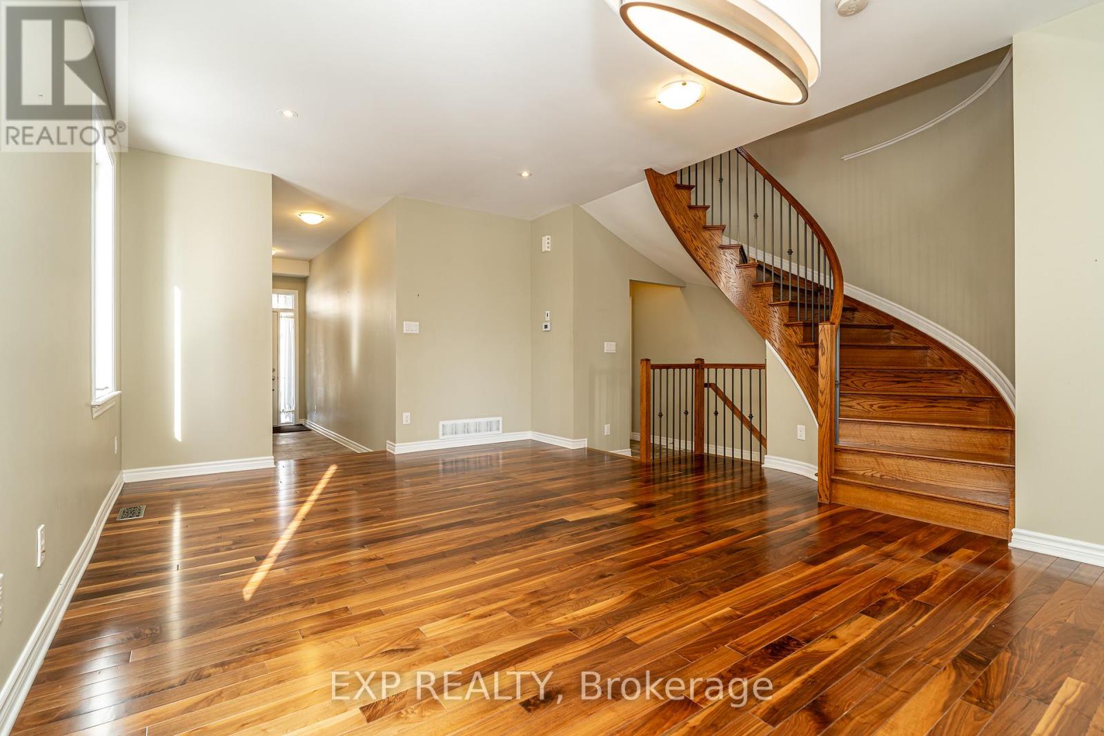 611 Moorpark Avenue, Ottawa, Ontario  K2M 0B6 - Photo 11 - X12723110