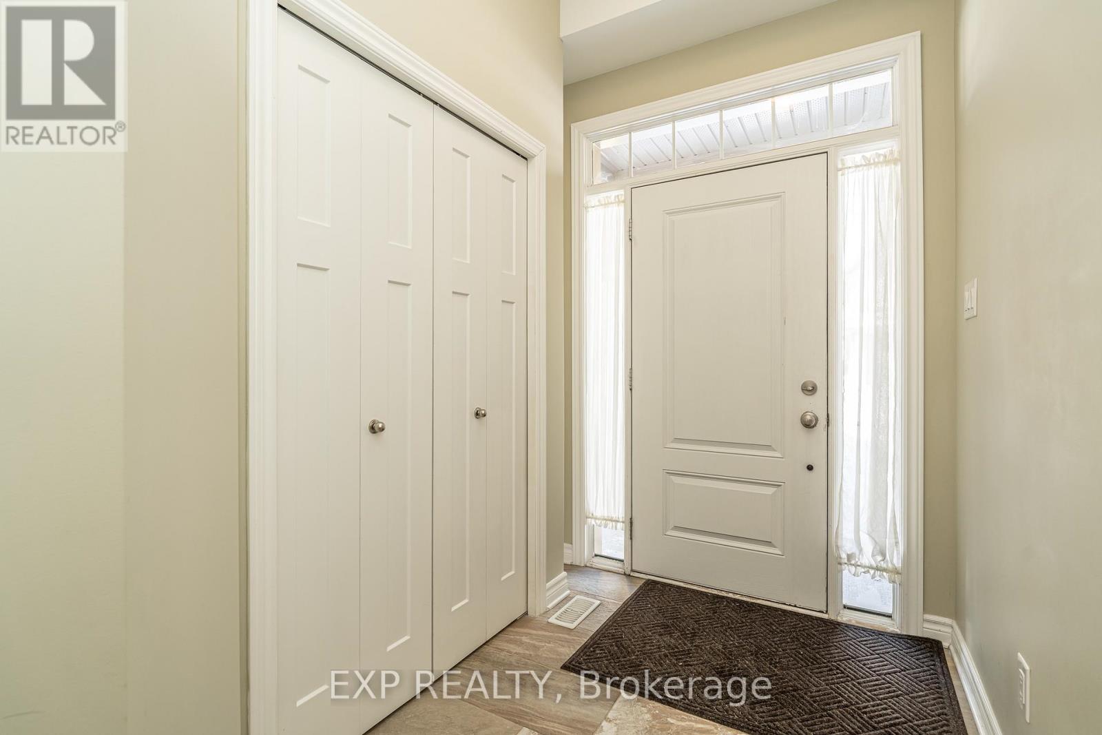 611 Moorpark Avenue, Ottawa, Ontario  K2M 0B6 - Photo 4 - X12723110