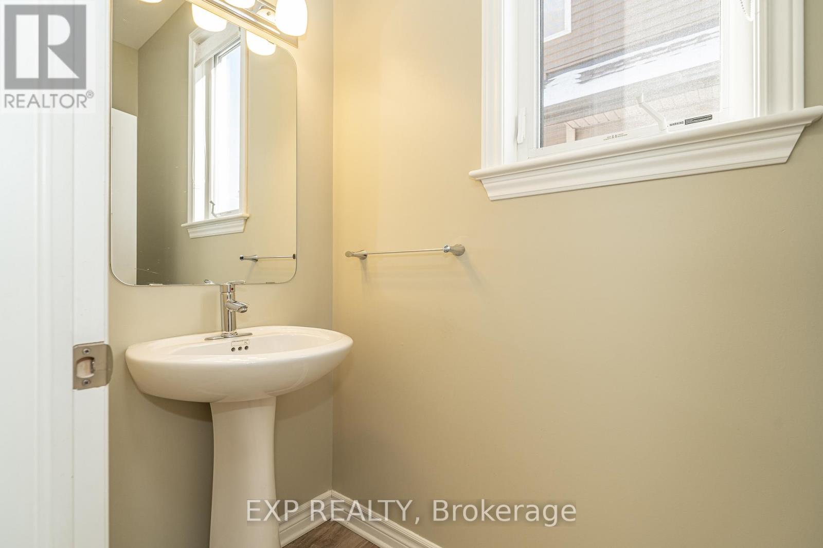 611 Moorpark Avenue, Ottawa, Ontario  K2M 0B6 - Photo 6 - X12723110