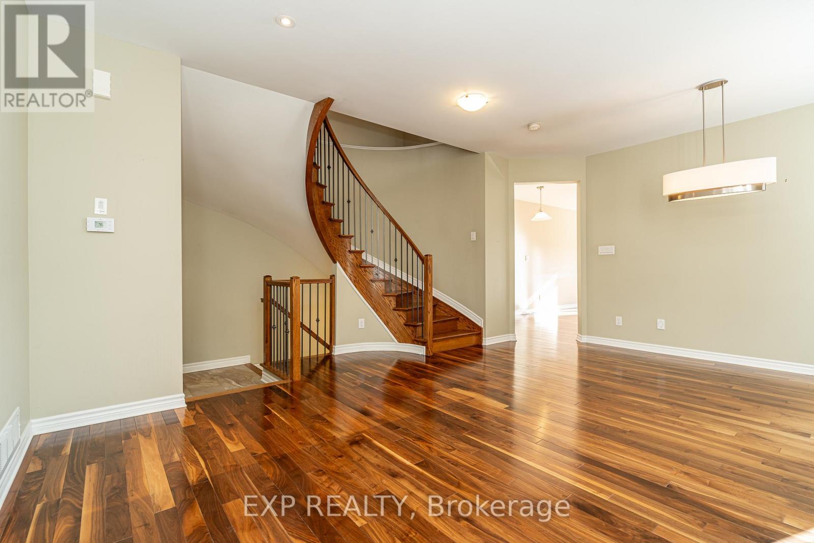 611 Moorpark Avenue, Ottawa, Ontario  K2M 0B6 - Photo 8 - X12723110