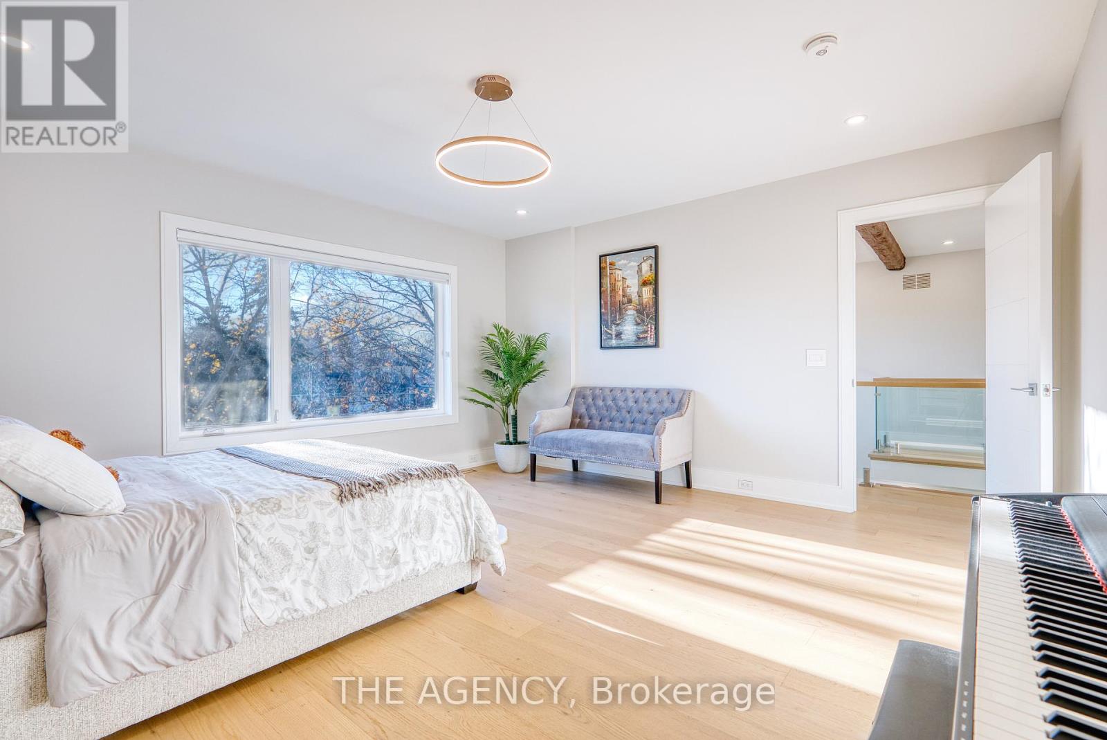 519 Third Line, Oakville, Ontario  L6L 4A8 - Photo 32 - W12723112