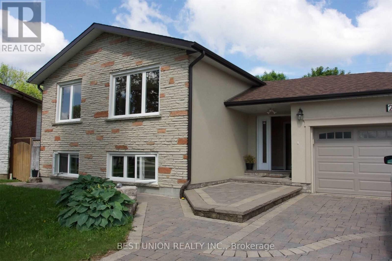 UPPER UNIT - 2636 CRYSTALBURN AVENUE, Mississauga, Ontario