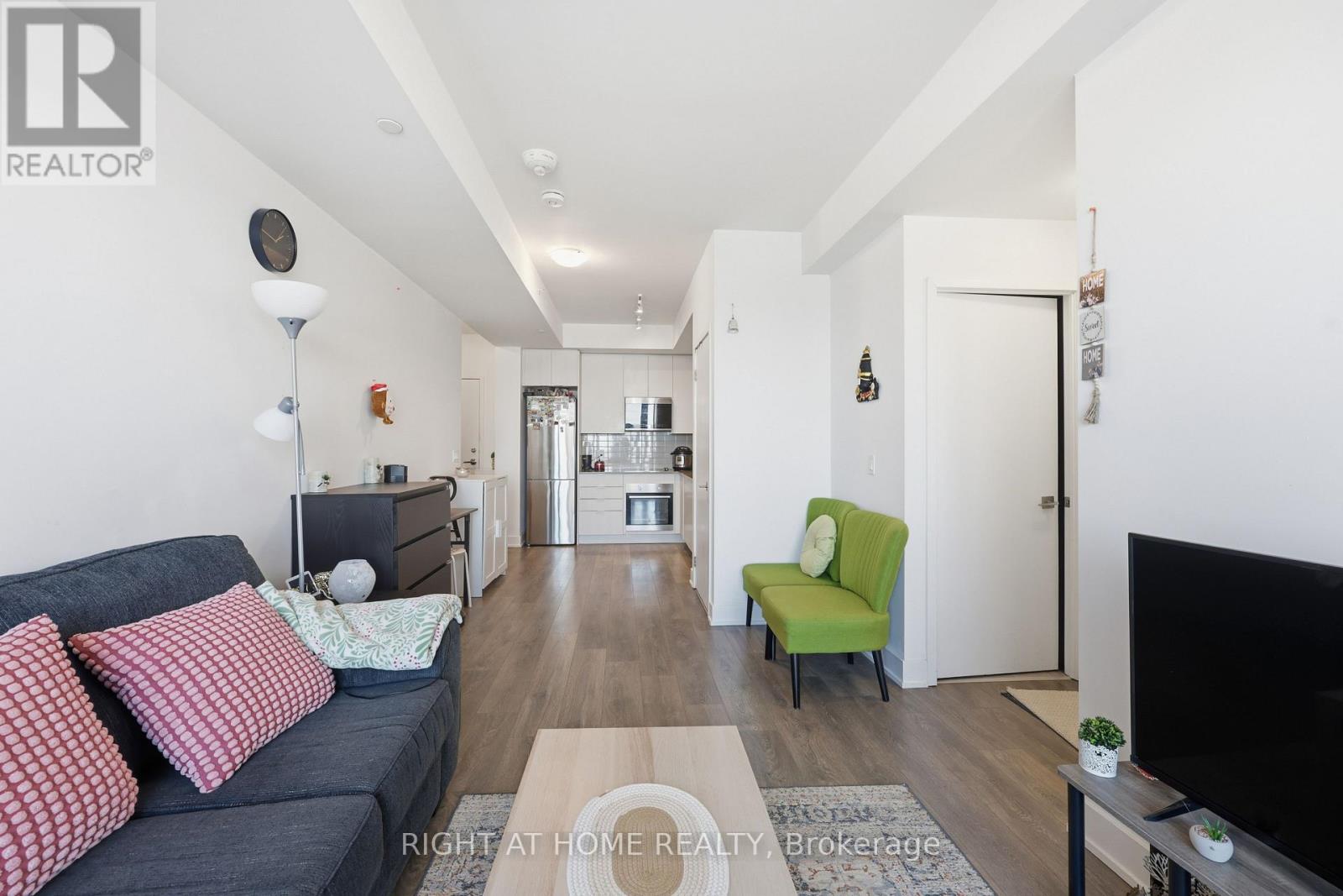 2407 - 297 Oak Walk Drive, Oakville, Ontario  L6H 3R6 - Photo 25 - W12723128