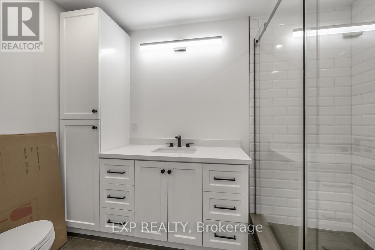 Laneway - 635 Annette Street, Toronto, Ontario  M6S 2C5 - Photo 24 - W12723130