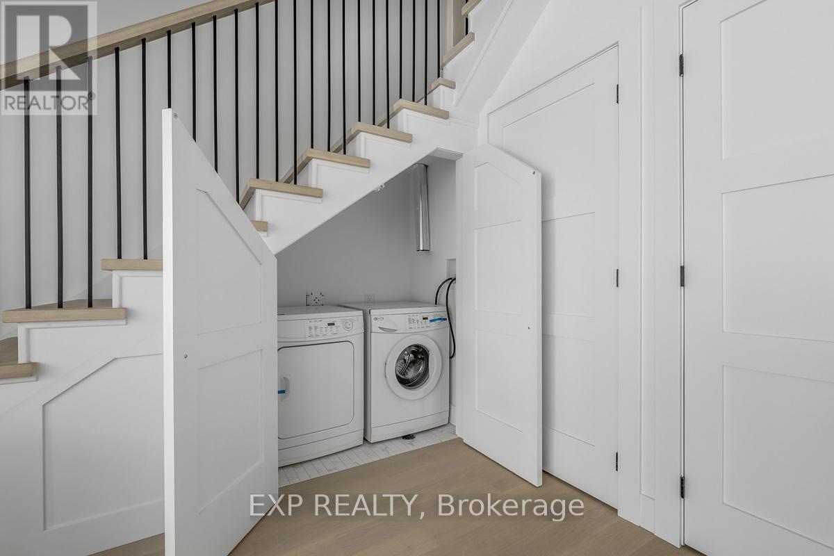 Laneway - 635 Annette Street, Toronto, Ontario  M6S 2C5 - Photo 28 - W12723130