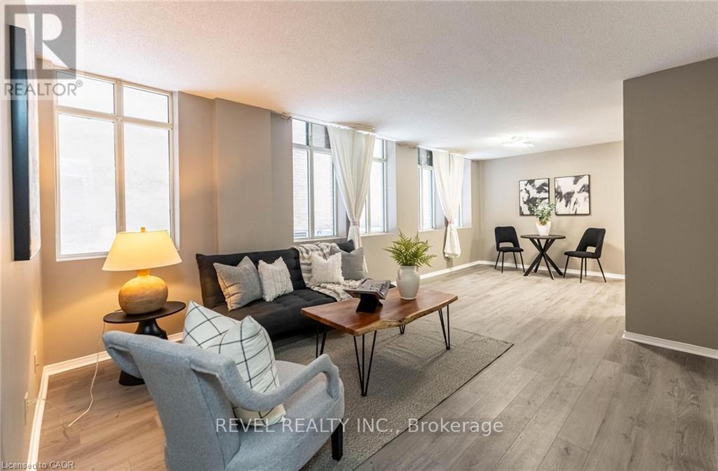 303 - 36 James Street S, Hamilton, Ontario  L8P 4W4 - Photo 2 - X12723136