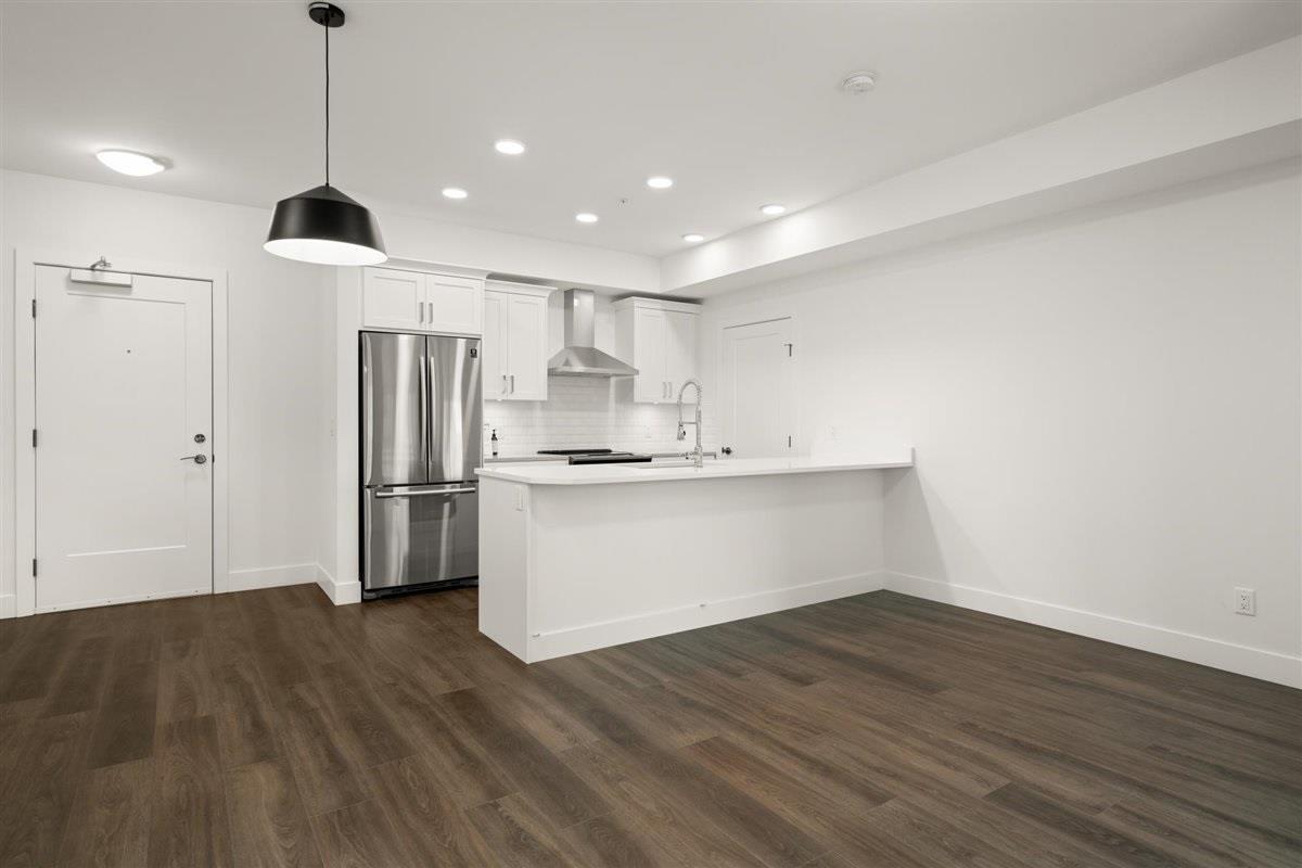 101 33568 George Ferguson Way, Abbotsford, British Columbia  V2S 0M3 - Photo 8 - R3082385