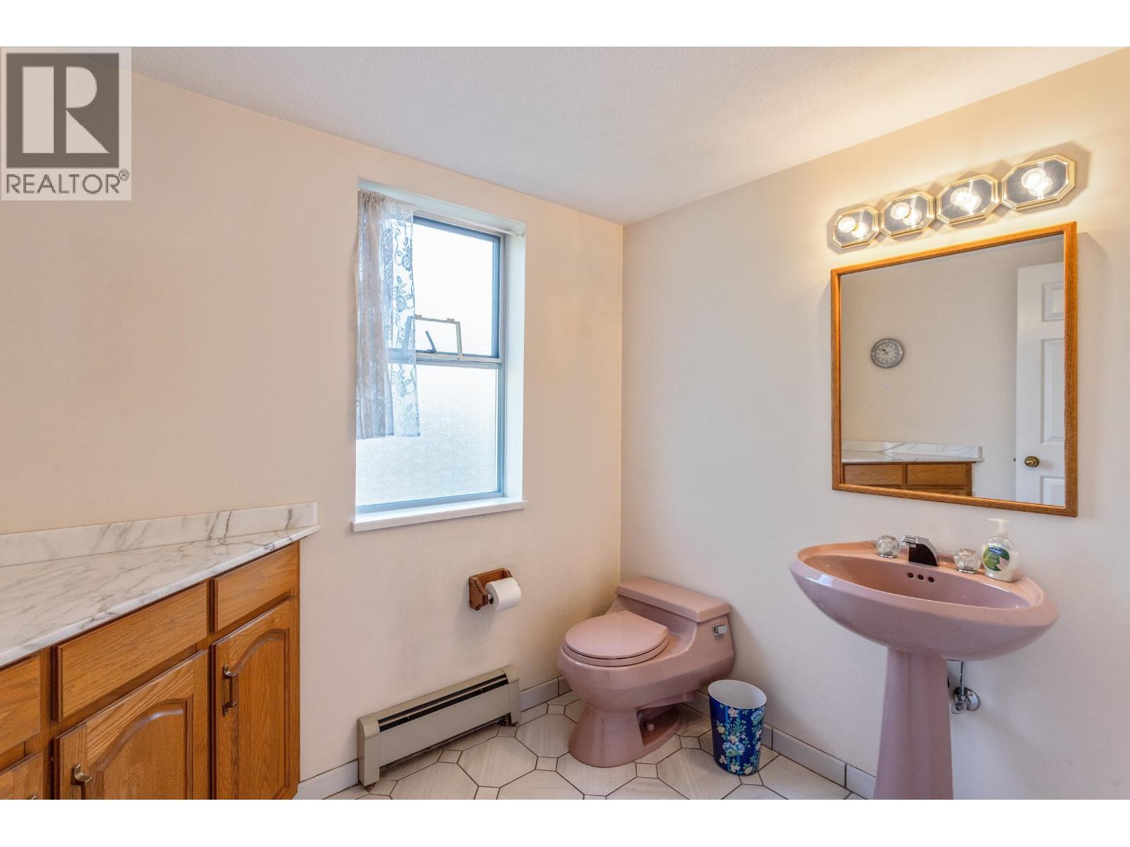 1506 Giles Place, Burnaby, British Columbia  V5A 3K6 - Photo 16 - R3082524