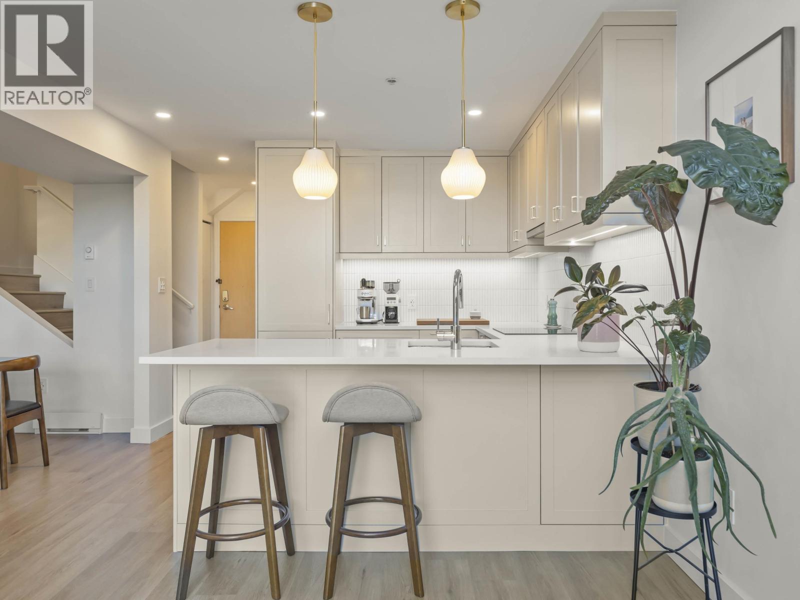 301 418 E Broadway, Vancouver, British Columbia  V5T 1X2 - Photo 5 - R3081693