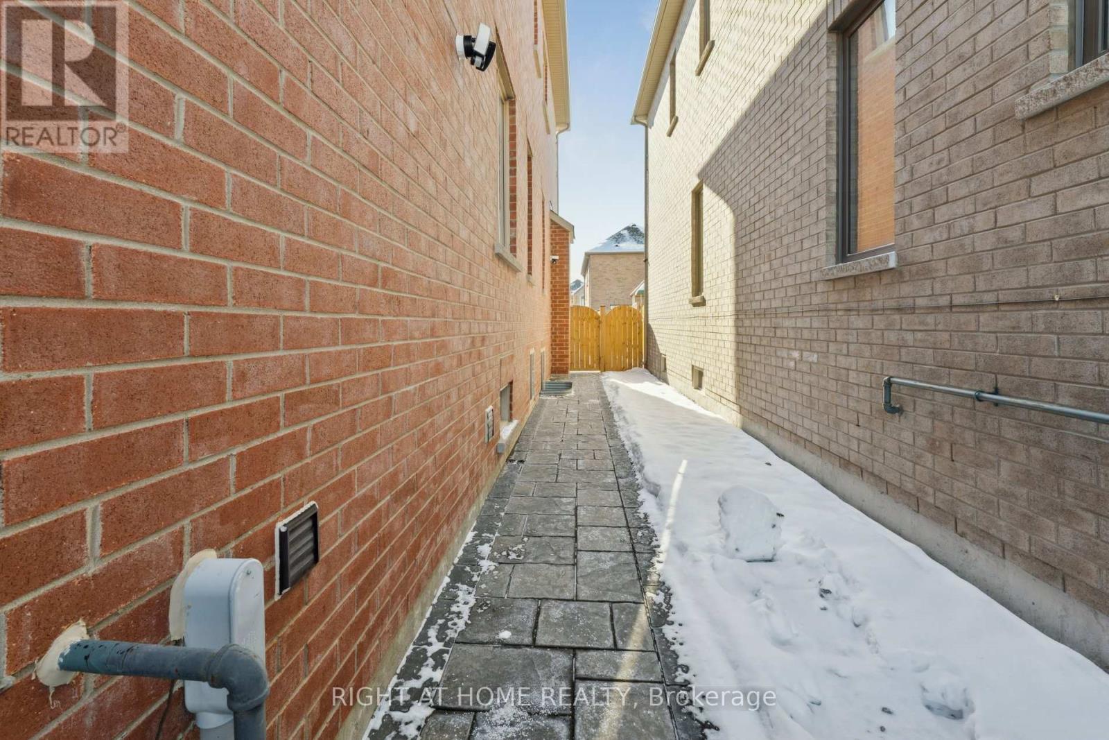 65 Marcelle Brunelle Drive, Whitby, Ontario  L1P 0G9 - Photo 47 - E12723140