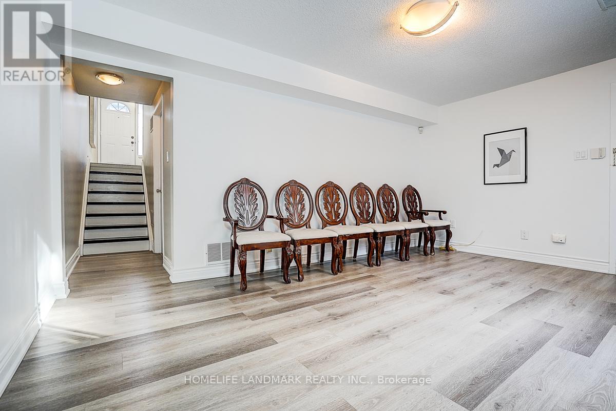 8 - 646 Village Parkway, Markham, Ontario L3R 2S7 - Photo 27 - N12723154