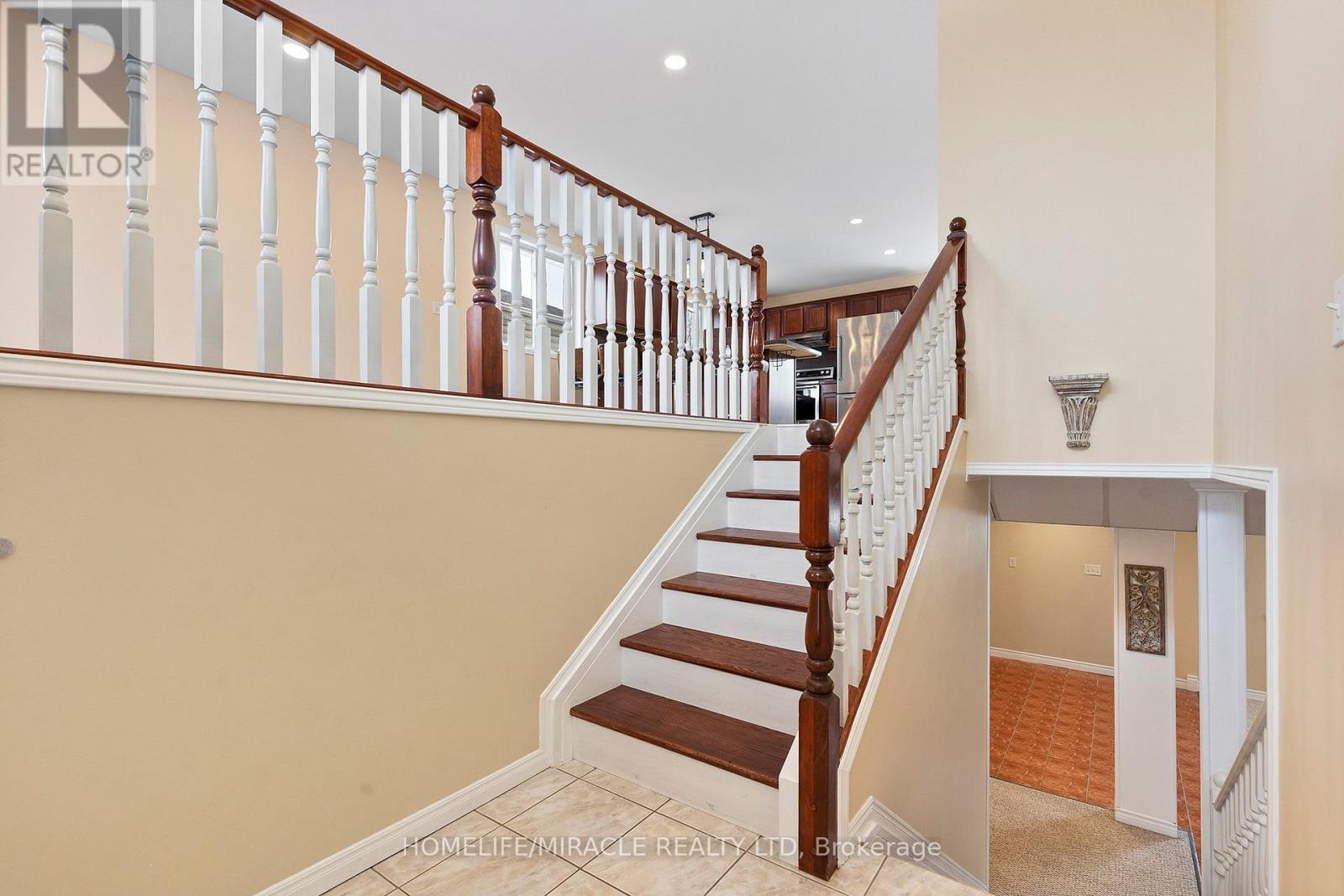 655 Alpenrose Court, Windsor, Ontario  N9G 2X7 - Photo 5 - X12723148