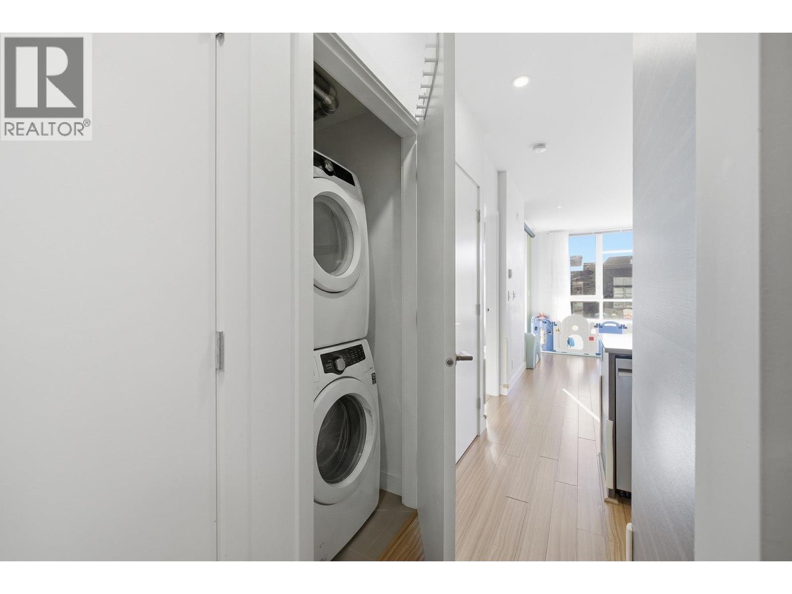 303 9150 University High Street, Burnaby, British Columbia  V5A 0C5 - Photo 27 - R3081348