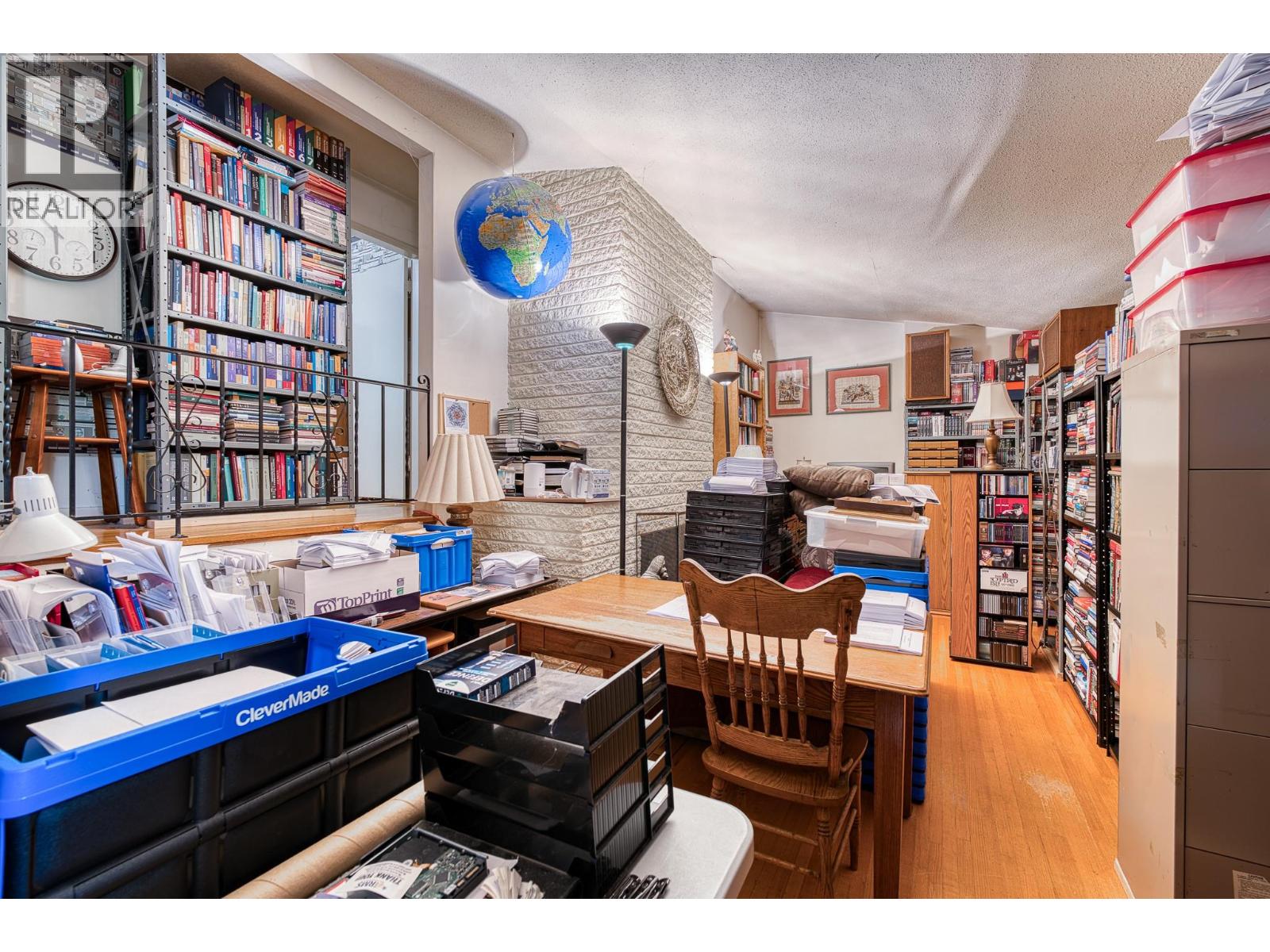 1124 Luxton Square, Coquitlam, British Columbia  V3J 5E1 - Photo 8 - R3080958