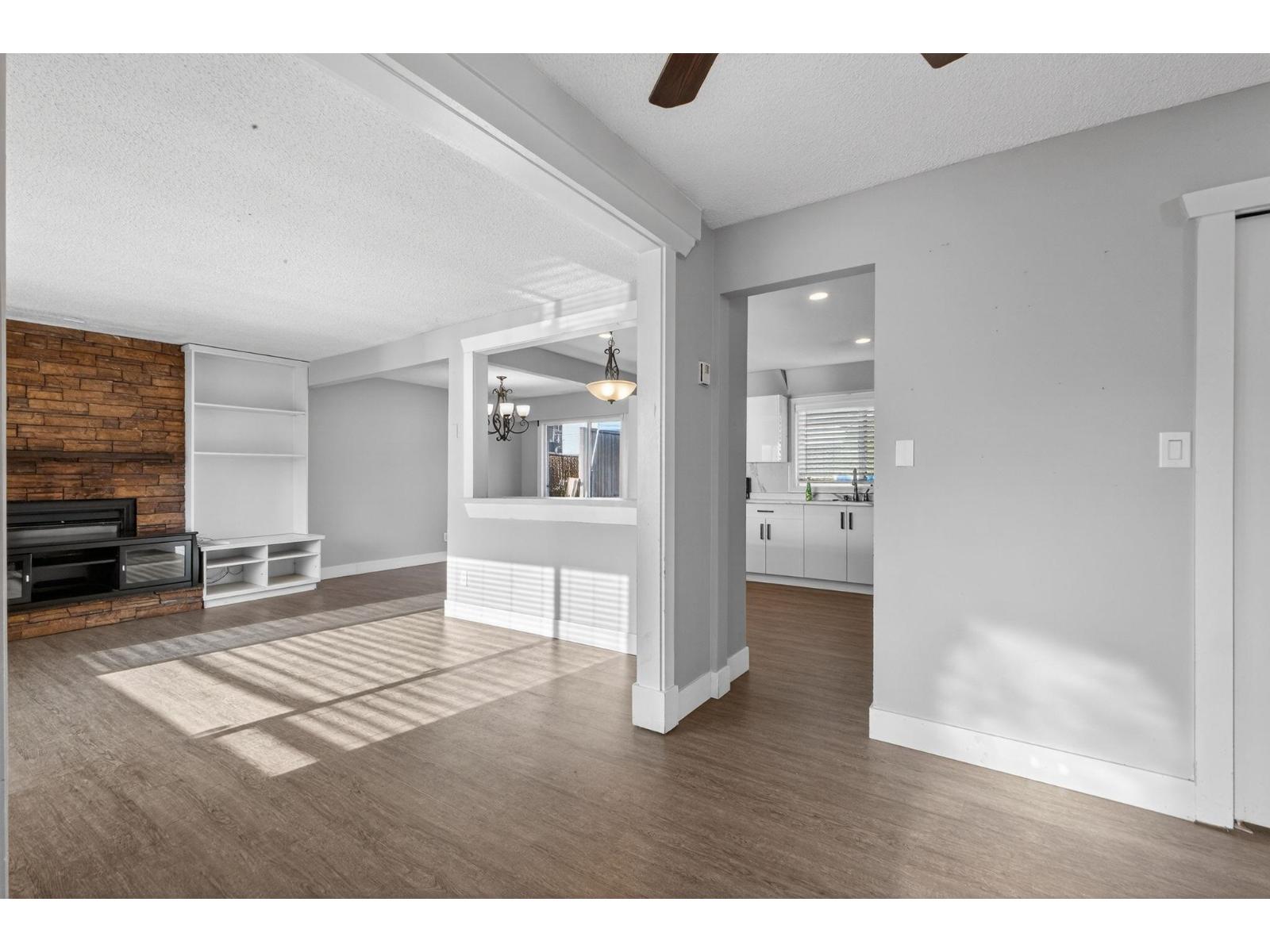 32035 Scott Avenue, Mission, British Columbia  V2V 1C1 - Photo 8 - R3079908