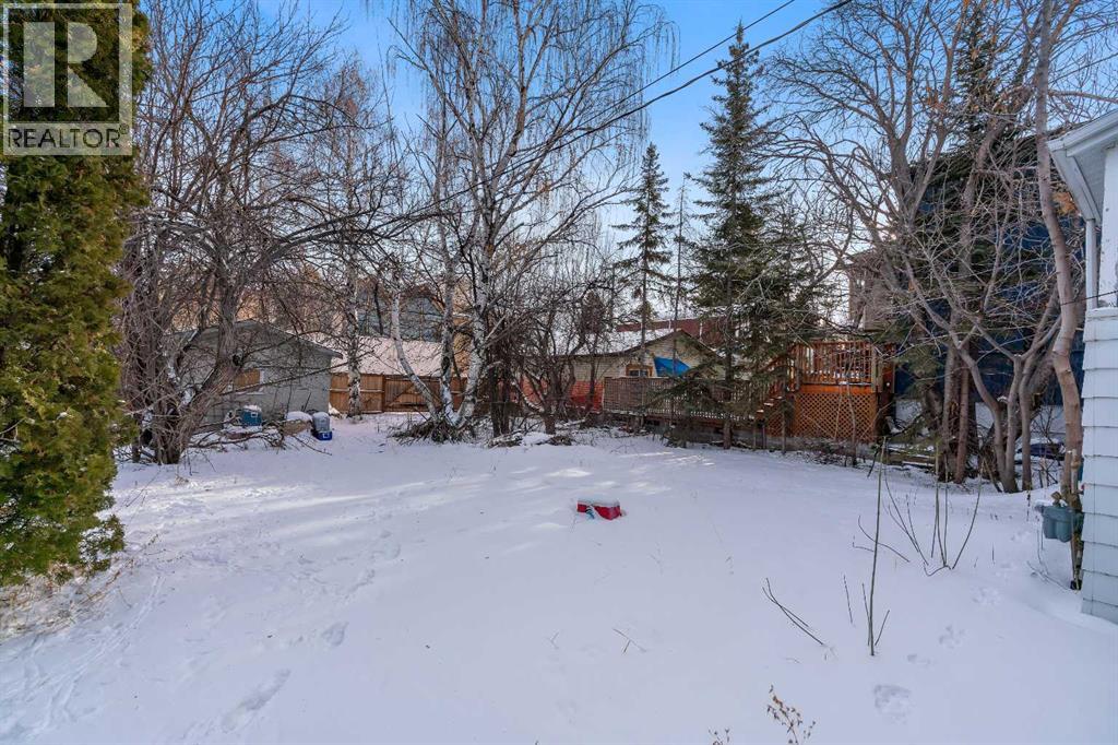 2032 27 Street Sw, Calgary, Alberta  T3E 2E7 - Photo 12 - A2276128