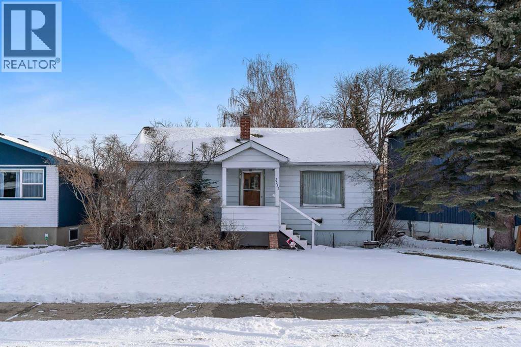 2032 27 Street Sw, Calgary, Alberta  T3E 2E7 - Photo 8 - A2276128