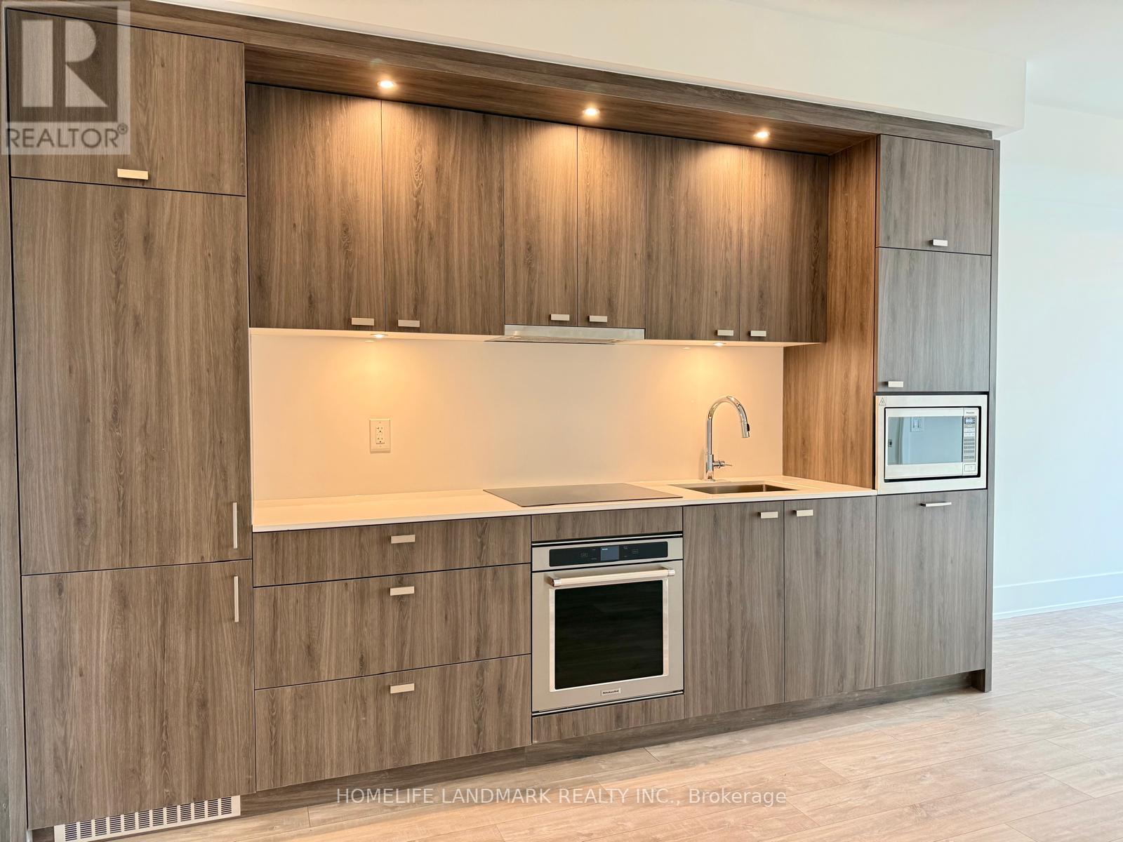 810 - 115 Denison Avenue, Toronto, Ontario  M5T 2E6 - Photo 4 - C12723172