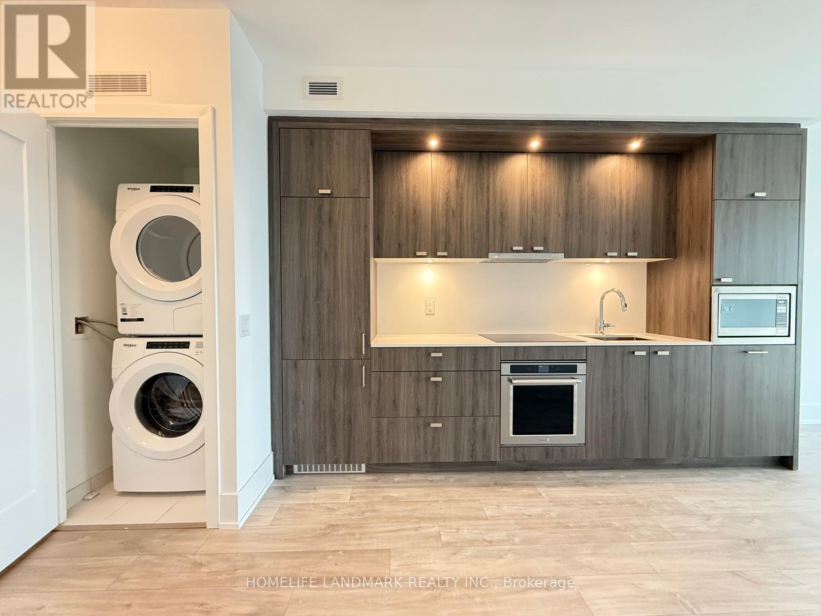 810 - 115 Denison Avenue, Toronto, Ontario  M5T 2E6 - Photo 6 - C12723172