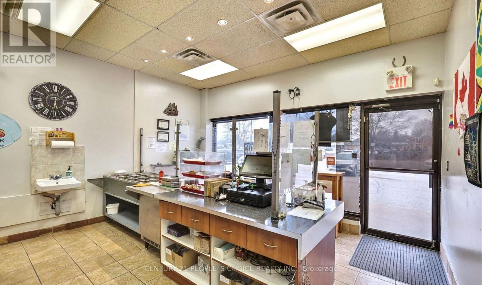 F5 - 1051 Simcoe Street N, Oshawa, Ontario  L1G 4S1 - Photo 2 - E12723156