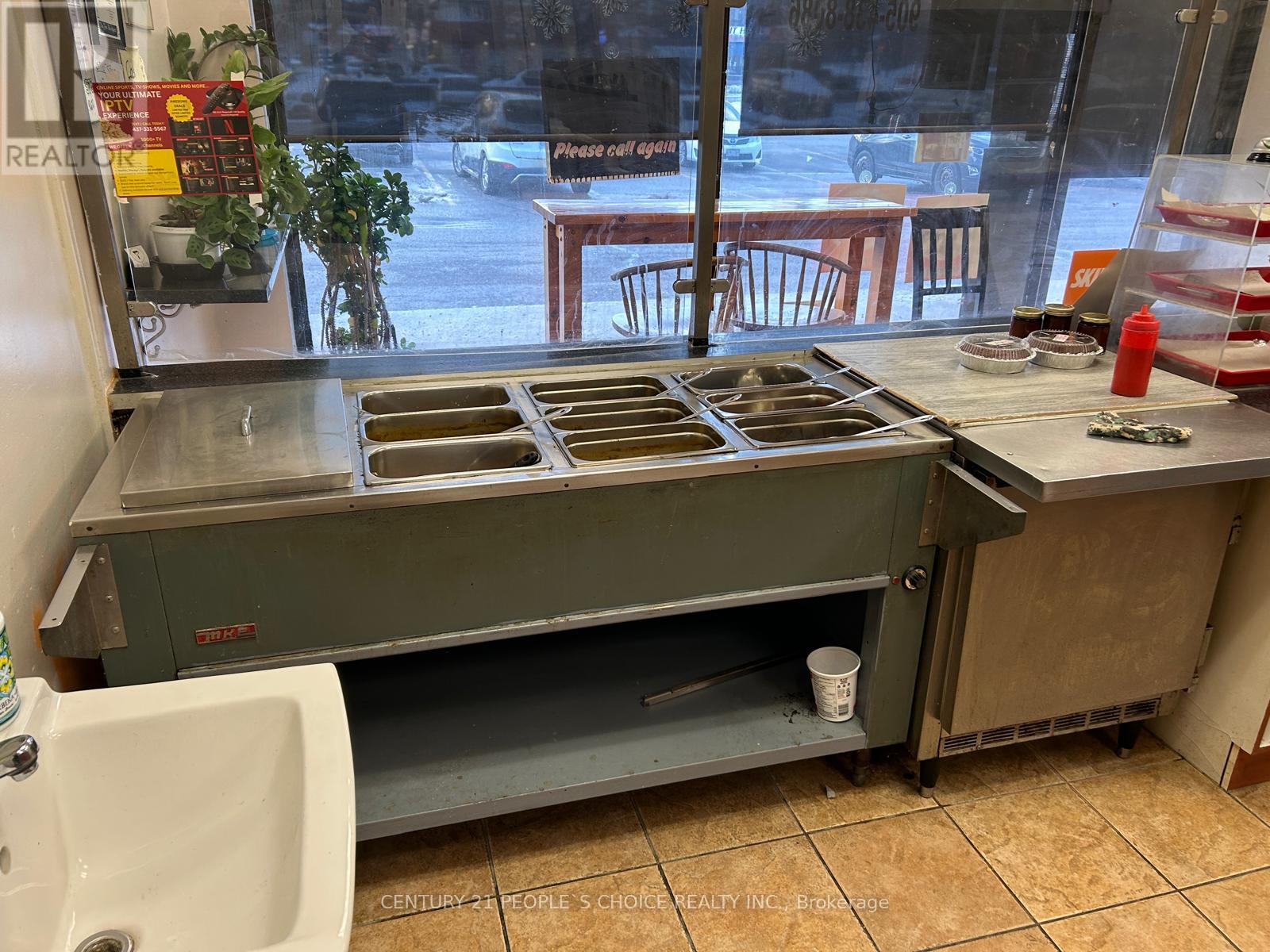 F5 - 1051 Simcoe Street N, Oshawa, Ontario  L1G 4S1 - Photo 3 - E12723156