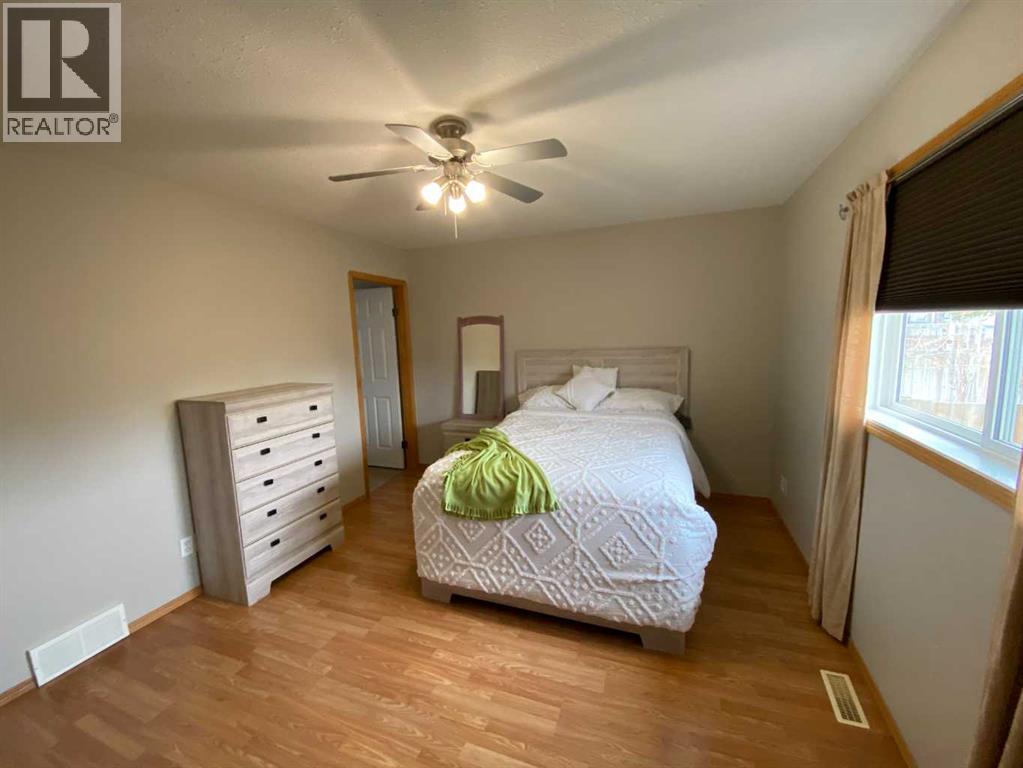 90 Upland Road W, Brooks, Alberta  T1R 0P9 - Photo 12 - A2251110