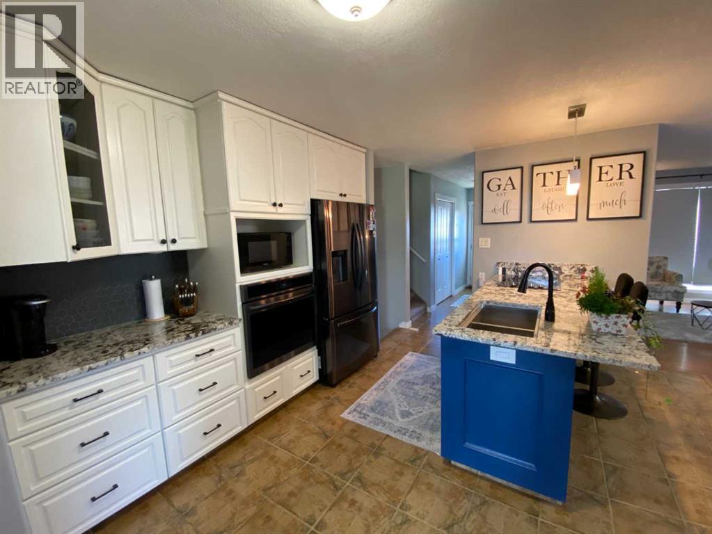 68 Blazier Park Street E, Brooks, Alberta  T1R 0K6 - Photo 7 - A2279399