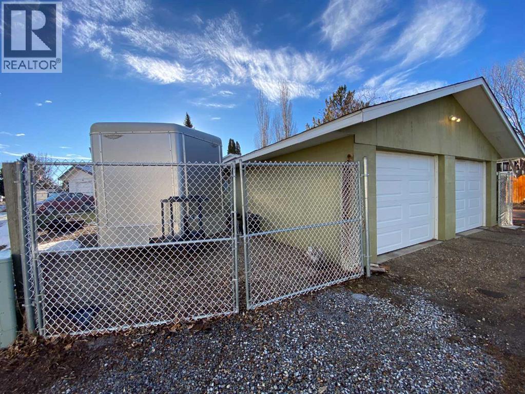 68 Blazier Park Street E, Brooks, Alberta  T1R 0K6 - Photo 37 - A2279399