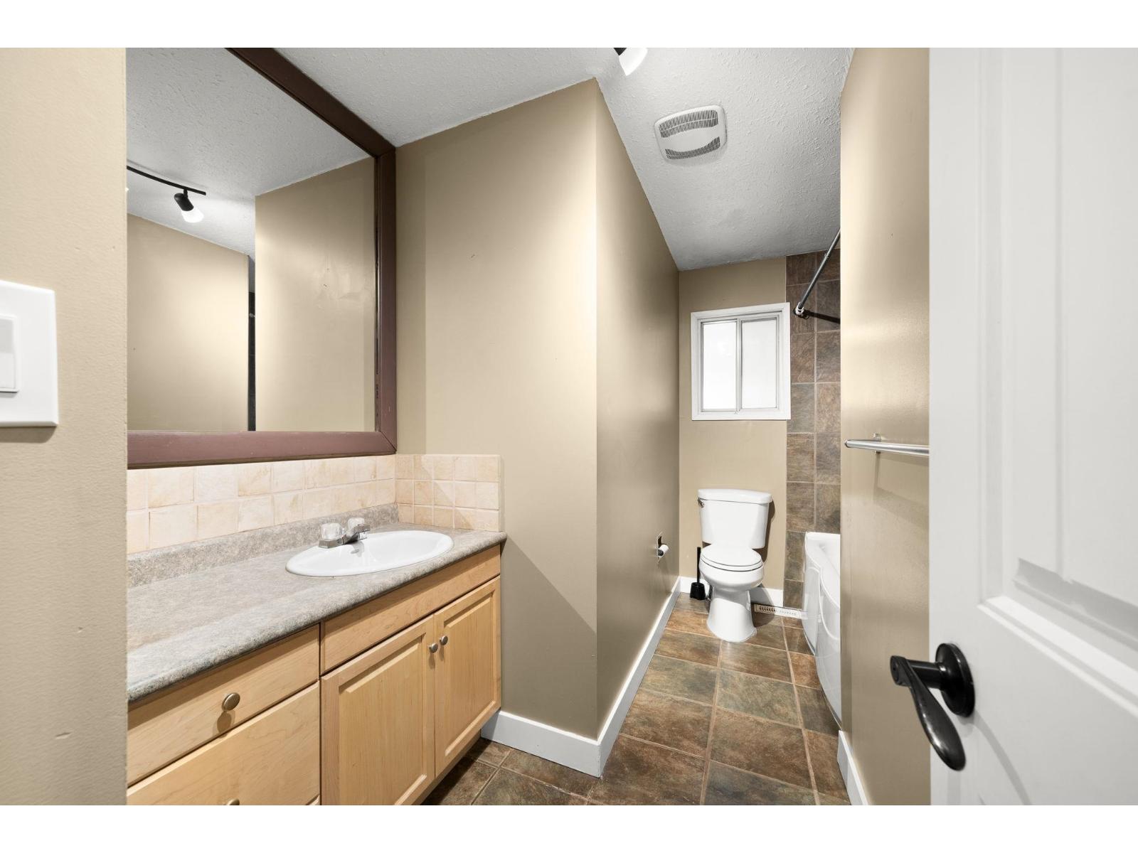 650 Park Street, Hope, Hope, British Columbia  V0X 1L0 - Photo 10 - R3080175