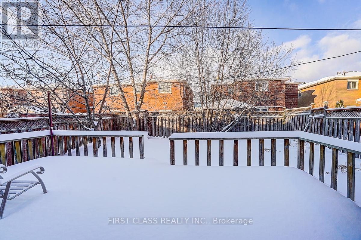 20 Lorraine Street, Richmond Hill, Ontario  L4C 0A1 - Photo 42 - N12721454